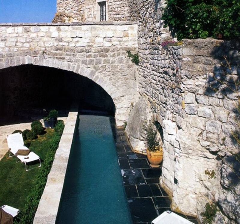 réhabilitation d'un château près de la Drôme