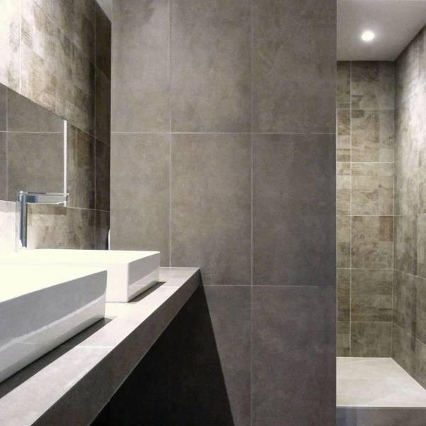salle de bain design contemporaine par architecte à Annecy