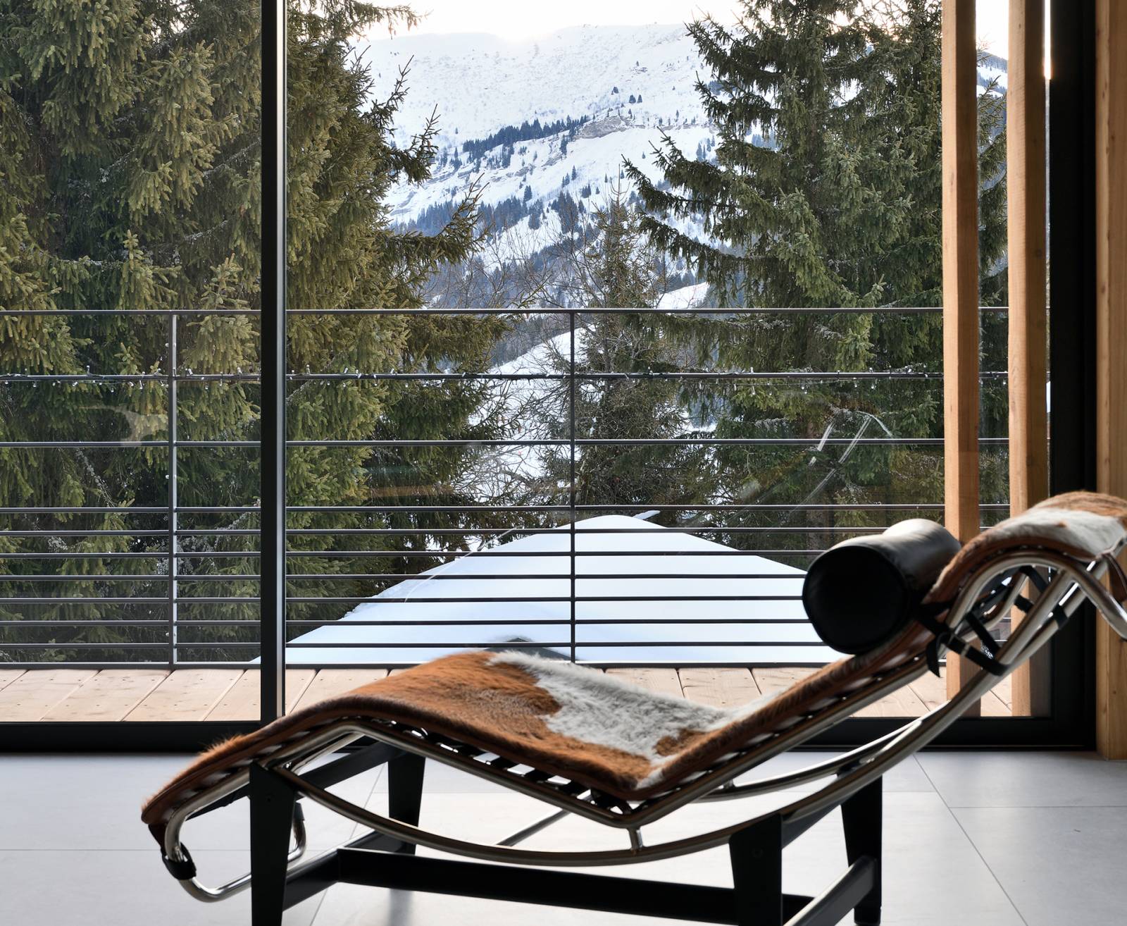 Chalet contemporain près de Megève : l’architecture intérieure au cœur du projet