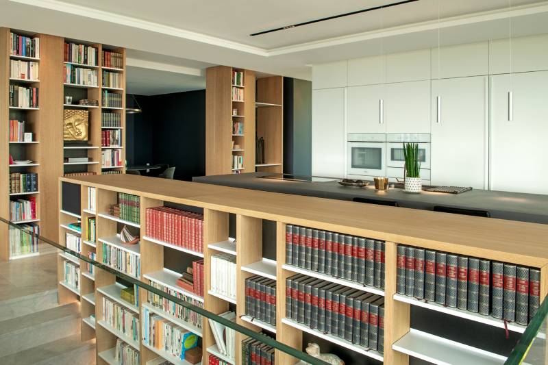 Bibliothèque devient garde-corps