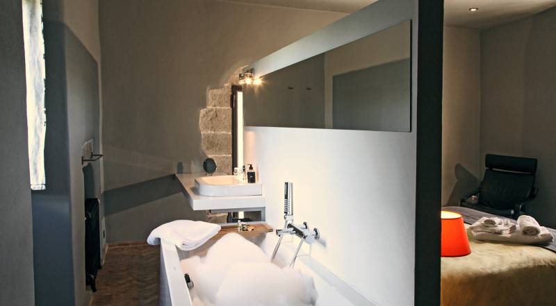 agencement de chambres d'hôtes design dans ancien