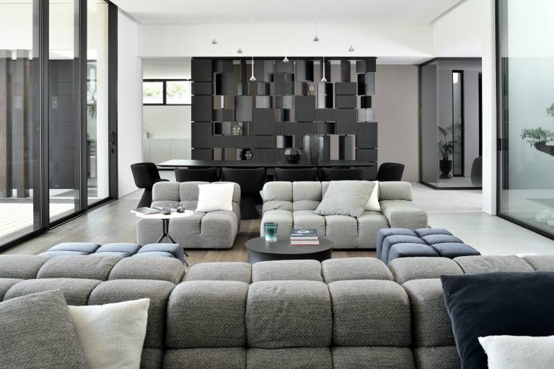 Salon donnant sur salle à manger