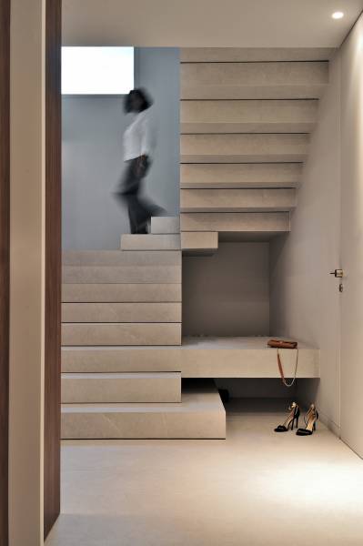 Intérieur d'une villa moderne près de Lyon