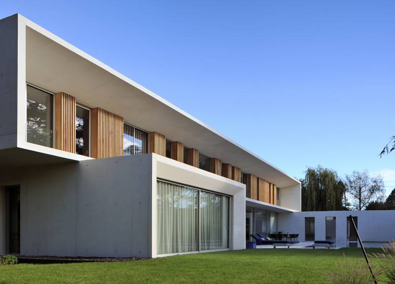 Villa d'architecte design en béton blanc